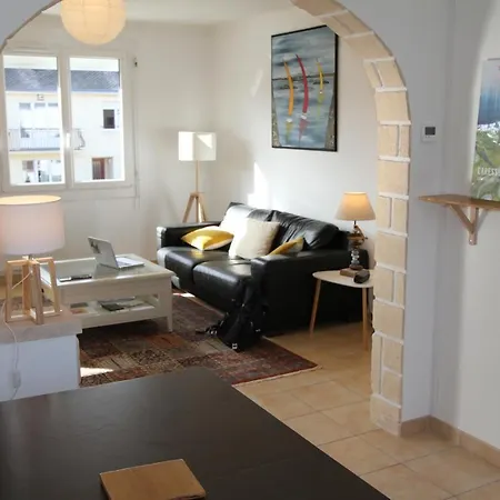 Magnifique T5 Avec Grande Terrasse, A 400m De La Plage