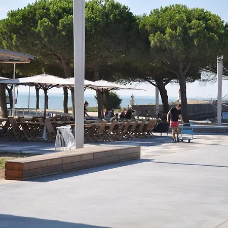 Magnifique De Type 5, Refait à Neuf, à 400m De La Plage