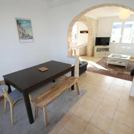 Magnifique T5 Avec Grande Terrasse, A 400m De La Plage *